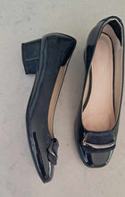 Load image into Gallery viewer, Ladies In Hand Shoes/ Judging shoes
