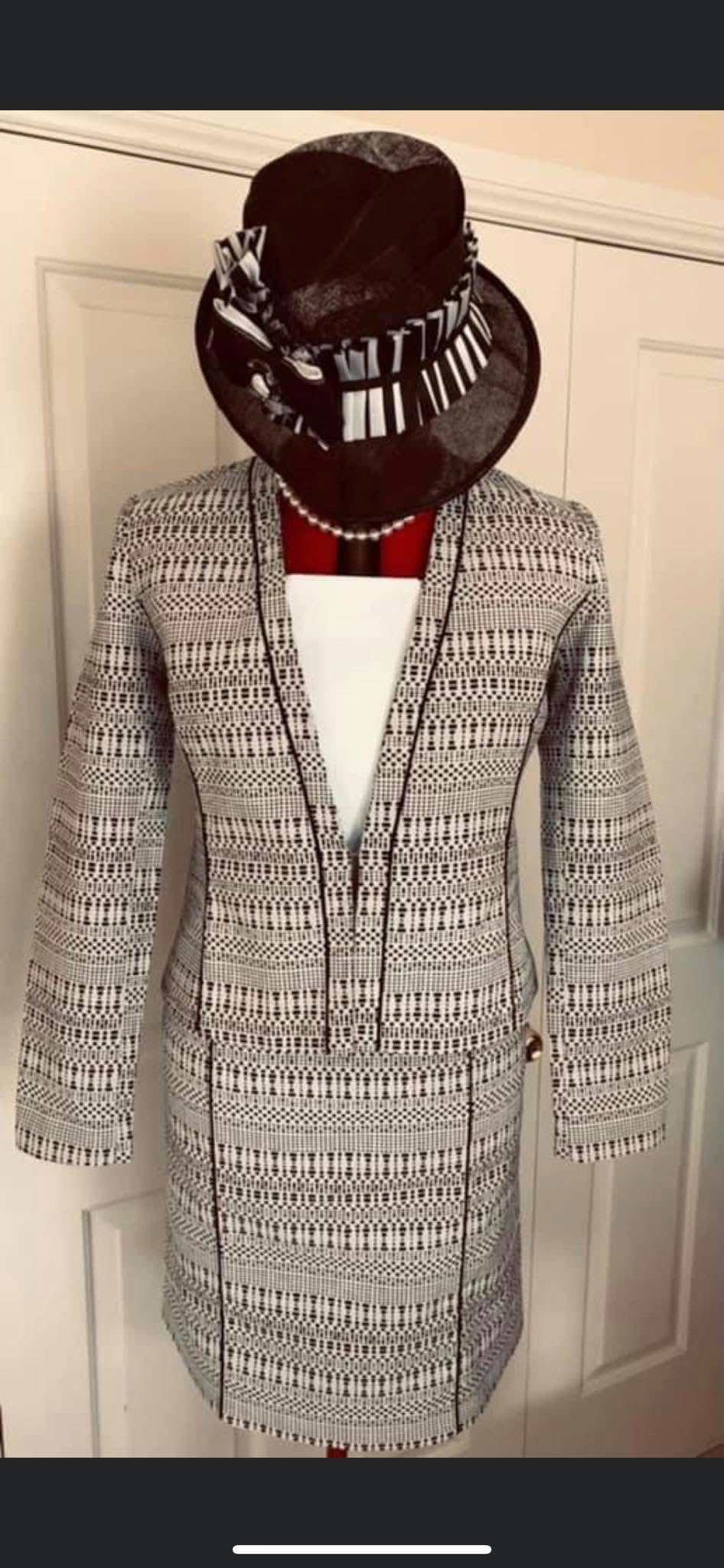 Ladies InHand suit